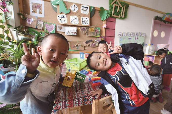 江蘇援建的拉薩市江蘇實(shí)驗(yàn)幼兒園，所有師資在江蘇接受培訓(xùn)，打造具有江蘇水準(zhǔn)的優(yōu)質(zhì)學(xué)前教育資源。 本報(bào)記者 萬(wàn)程鵬 攝