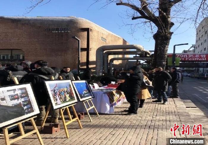 圖為往屆攝影大賽在內(nèi)地城市巡回展(資料圖)。活動(dòng)方 供圖